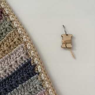 Yarn Tail Bobbins with Bulb Pin Stitch Markers — Set of 5